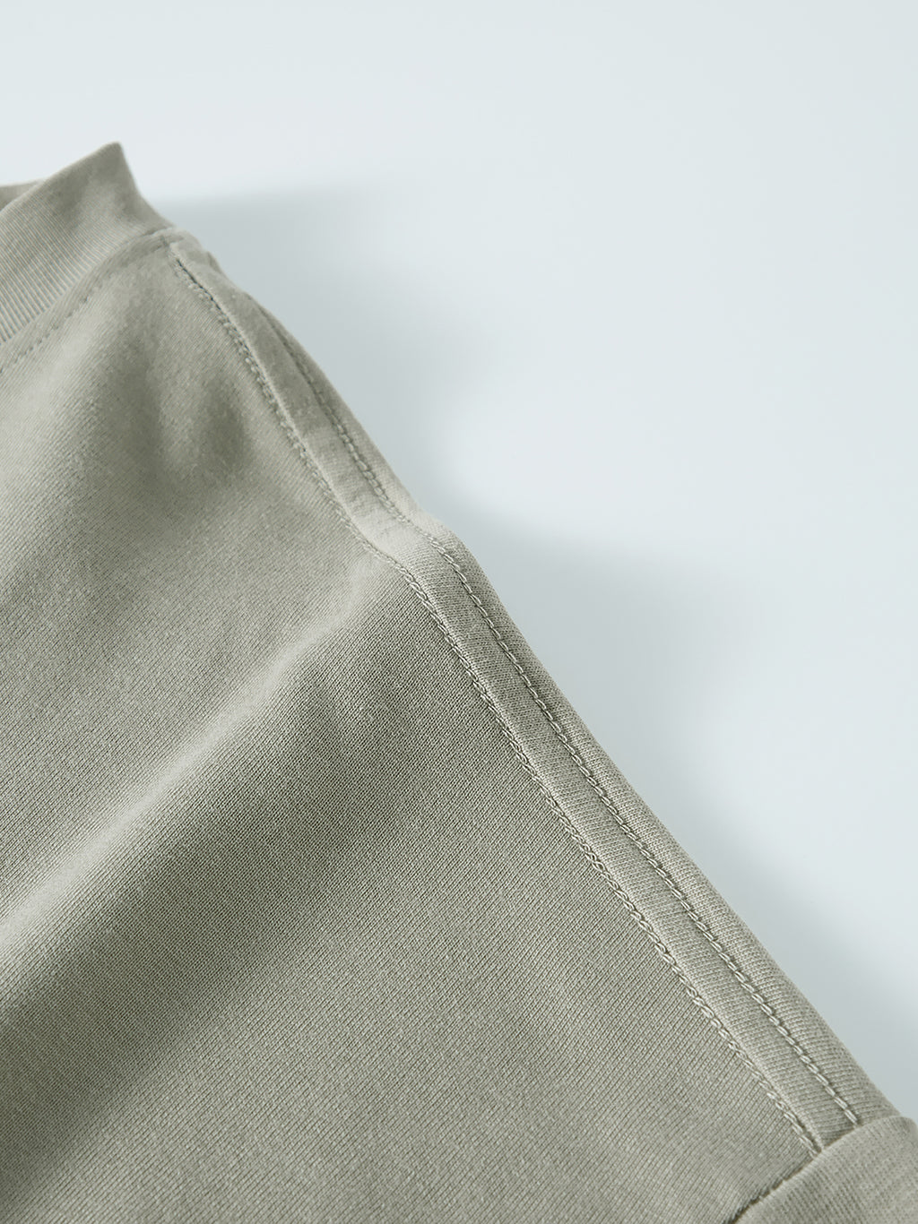 OVERSIZED LONGSLEEVES