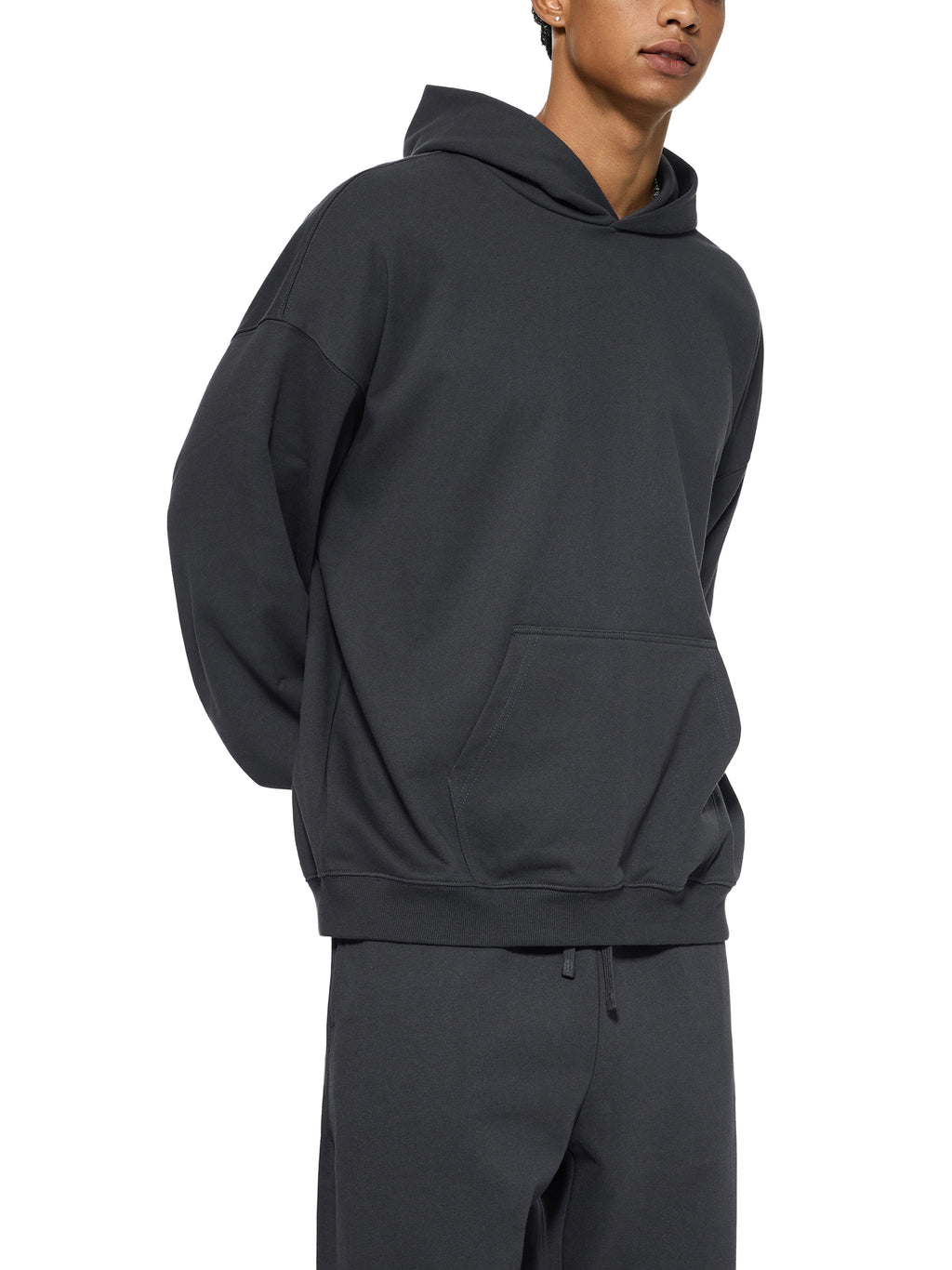 ESSENTIAL HEAVYWEIGHT HOODIES