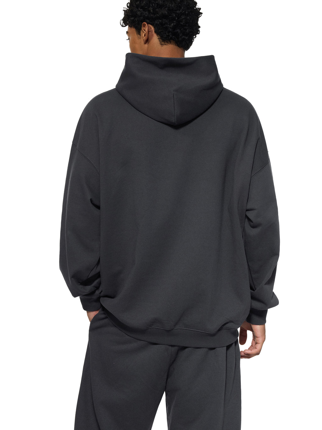 ESSENTIAL HEAVYWEIGHT HOODIES