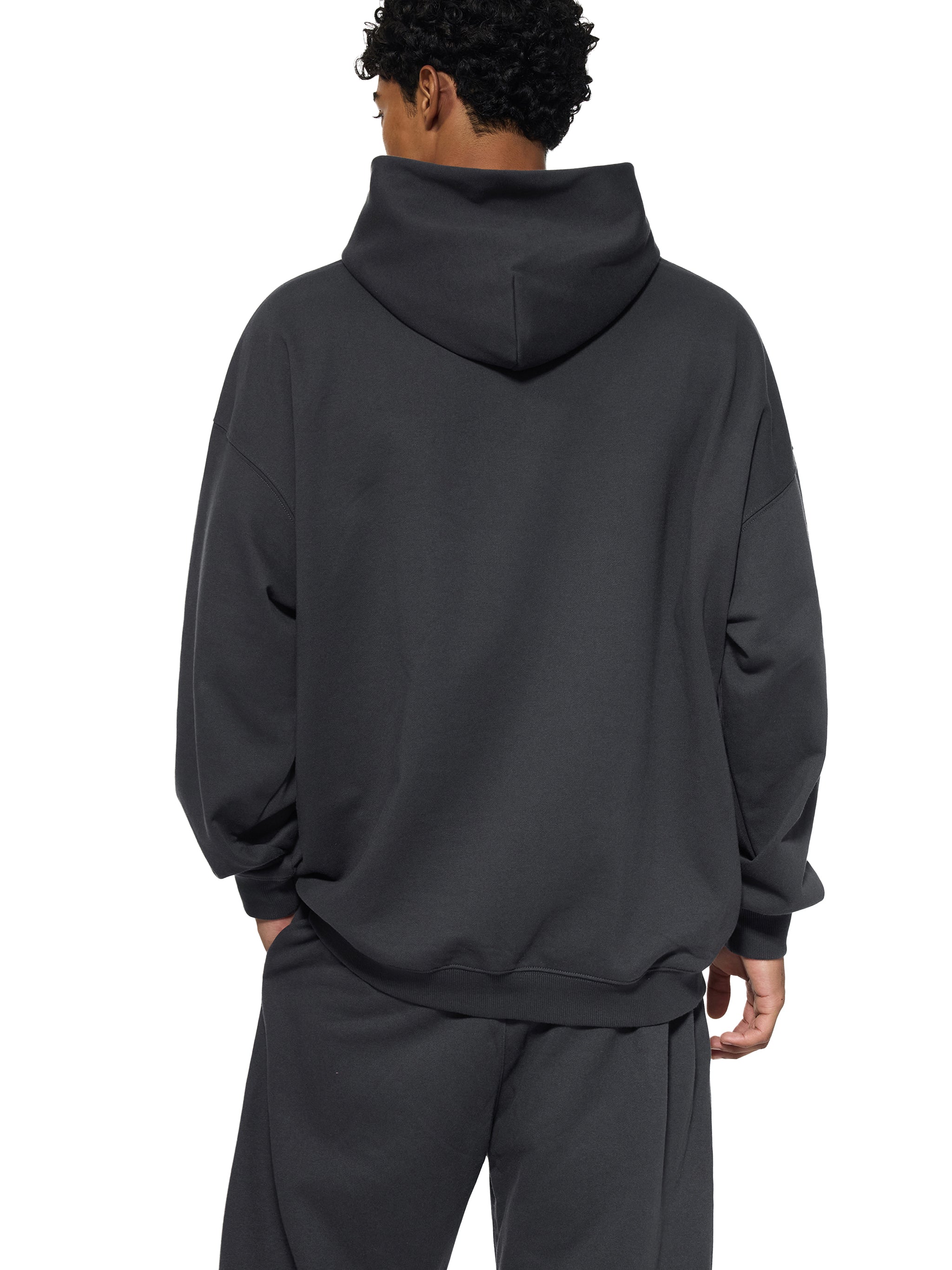 ESSENTIAL HEAVYWEIGHT HOODIES