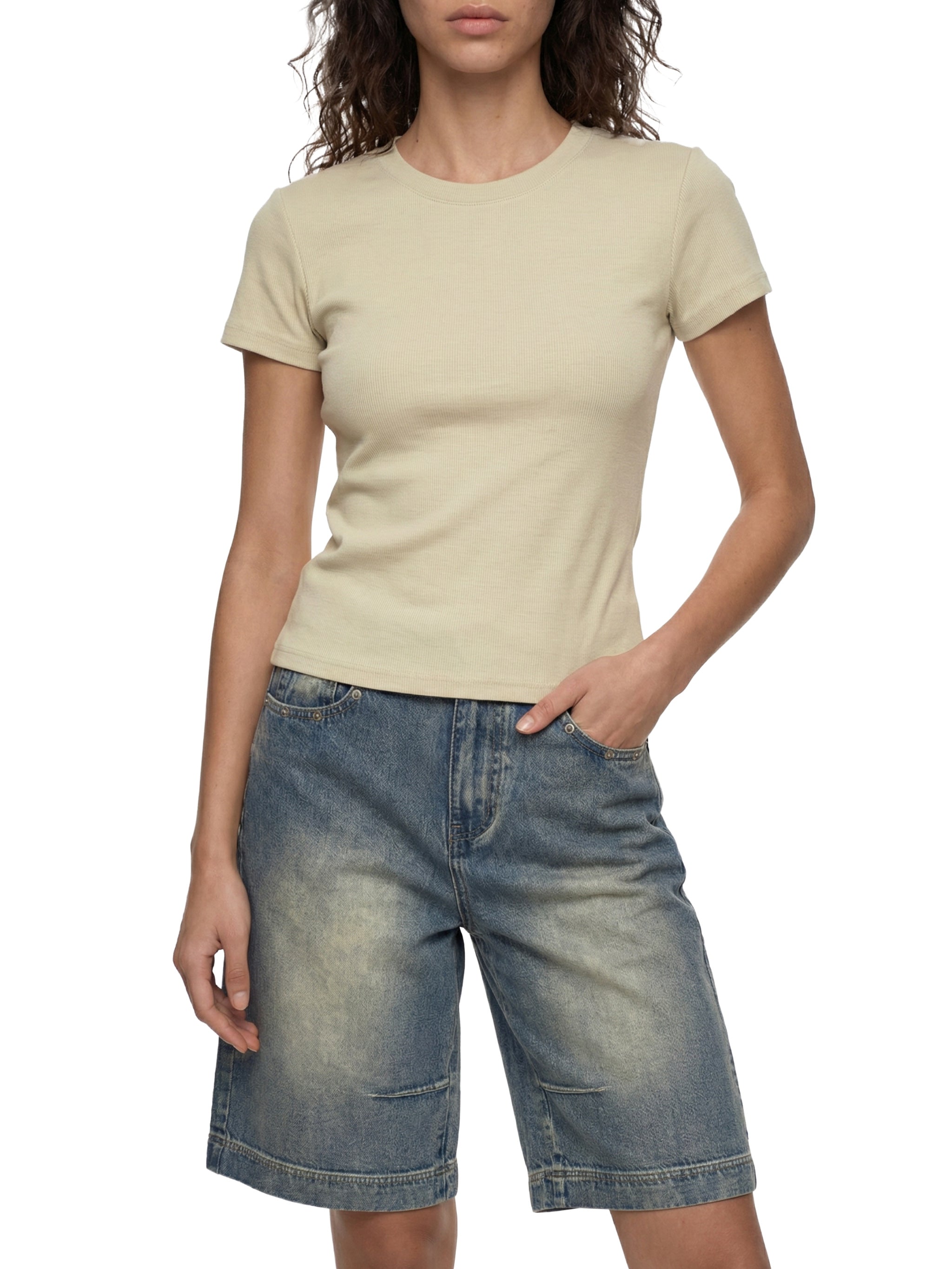 WOMEN'S SLIM FIT T-SHIRT