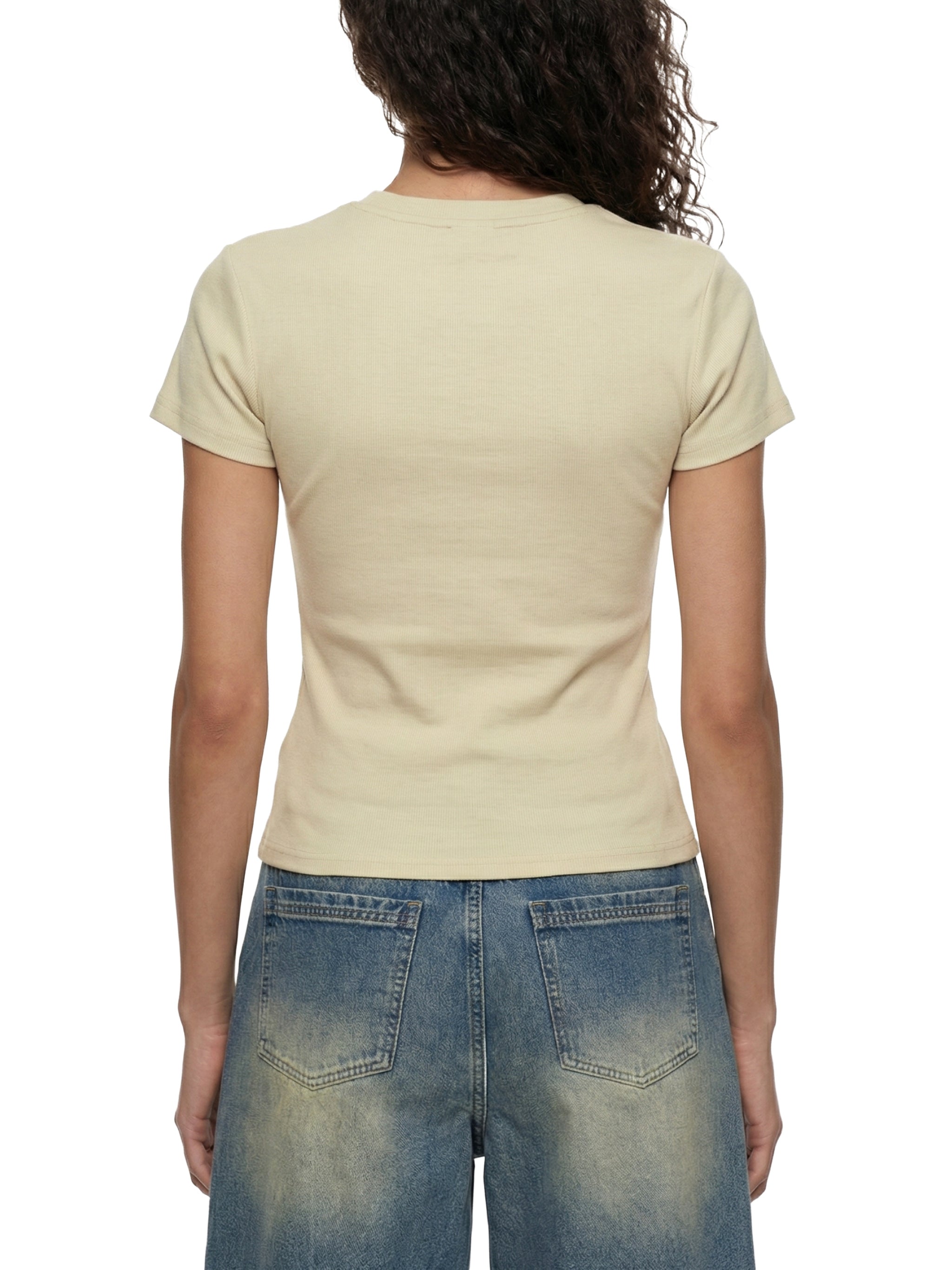 WOMEN'S SLIM FIT T-SHIRT