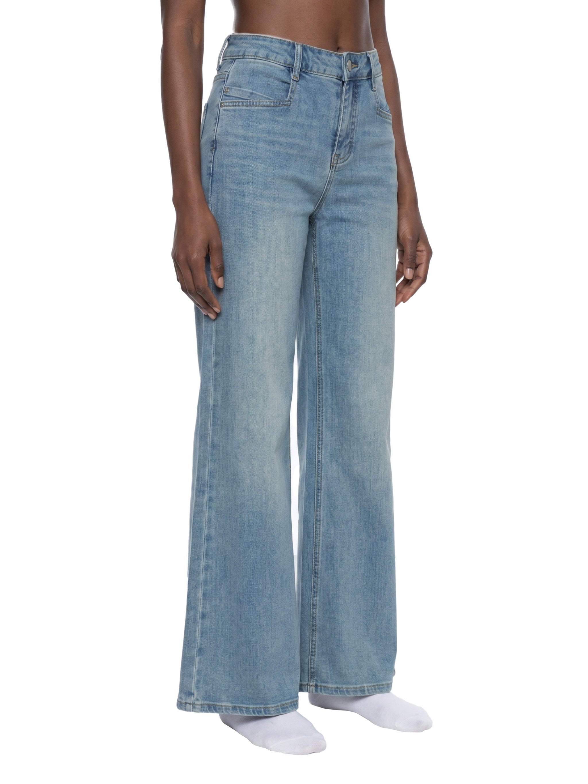 WOMEN'S FLARED JEANS