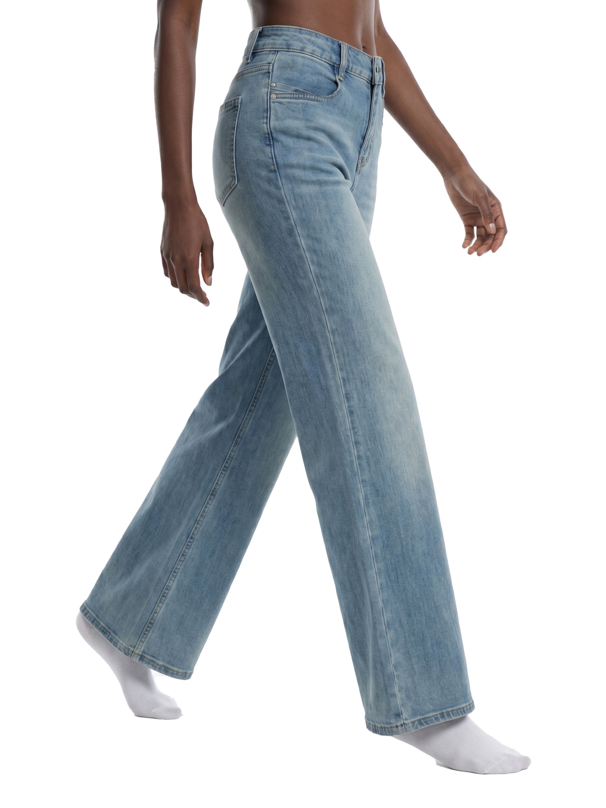 WOMEN'S FLARED JEANS