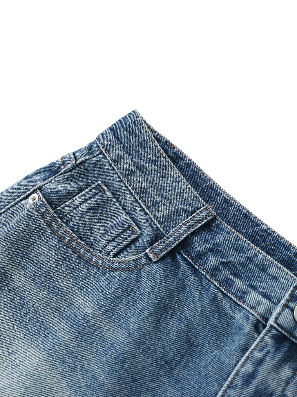 WOMEN'S DENIM SHORTS